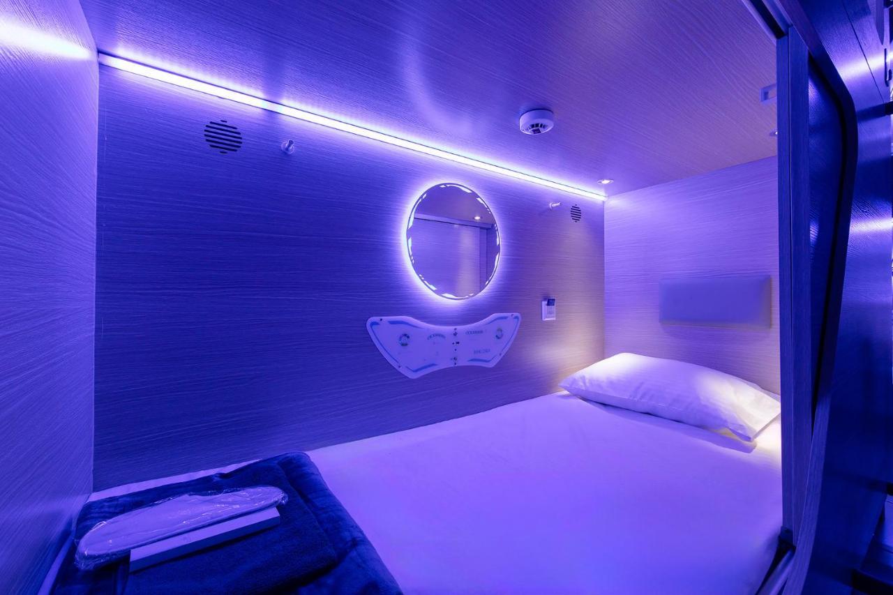 Хостел Berloga Capsule Jbr Дубай Экстерьер фото