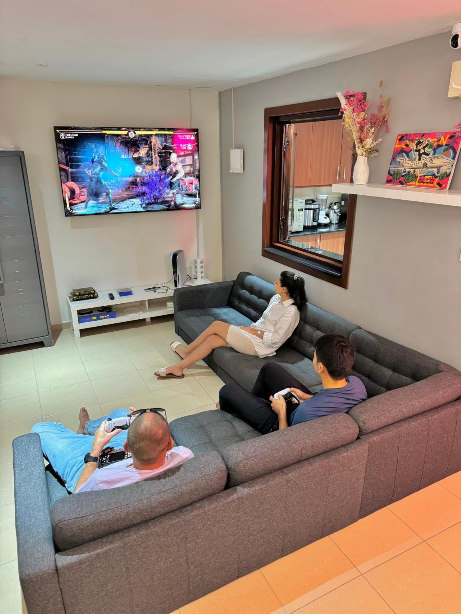 Хостел Berloga Capsule Jbr Дубай Экстерьер фото